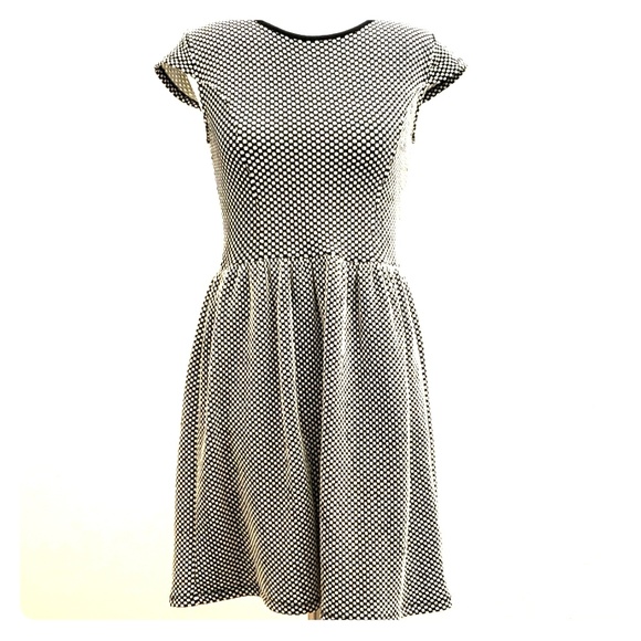 Topshop Polka Dot Cap Sleeve Dress (G) - Picture 1 of 7